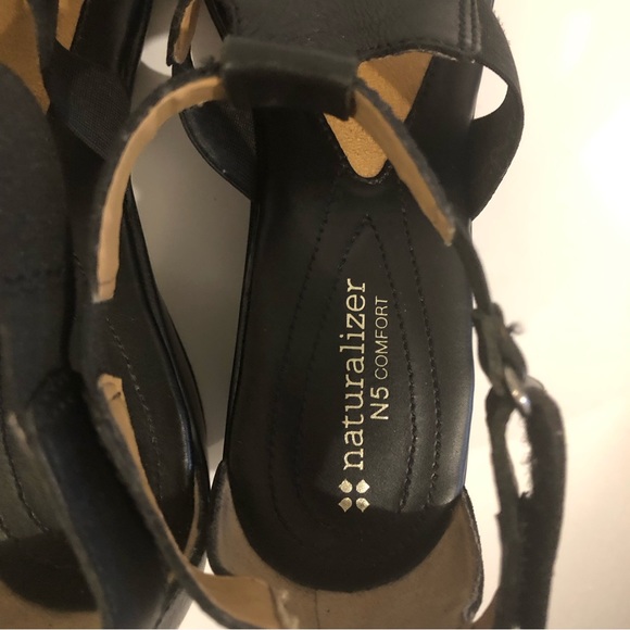 Naturalizer Black Wedge Strap Sandals NWOT - Picture 5 of 15